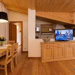 Hotel apartamentowy Torri Di Seefeld Seefeld w Tirolu