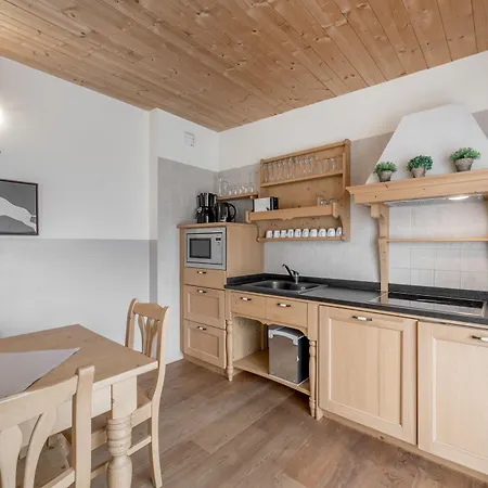 Torri Di Seefeld Aparthotel 3*