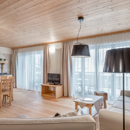 Aparthotel Torri Di Seefeld 3*