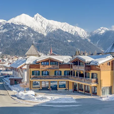 Apart Otel Torri Di Seefeld 4*